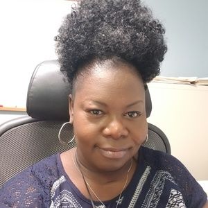 Meet your Posher, Leticia